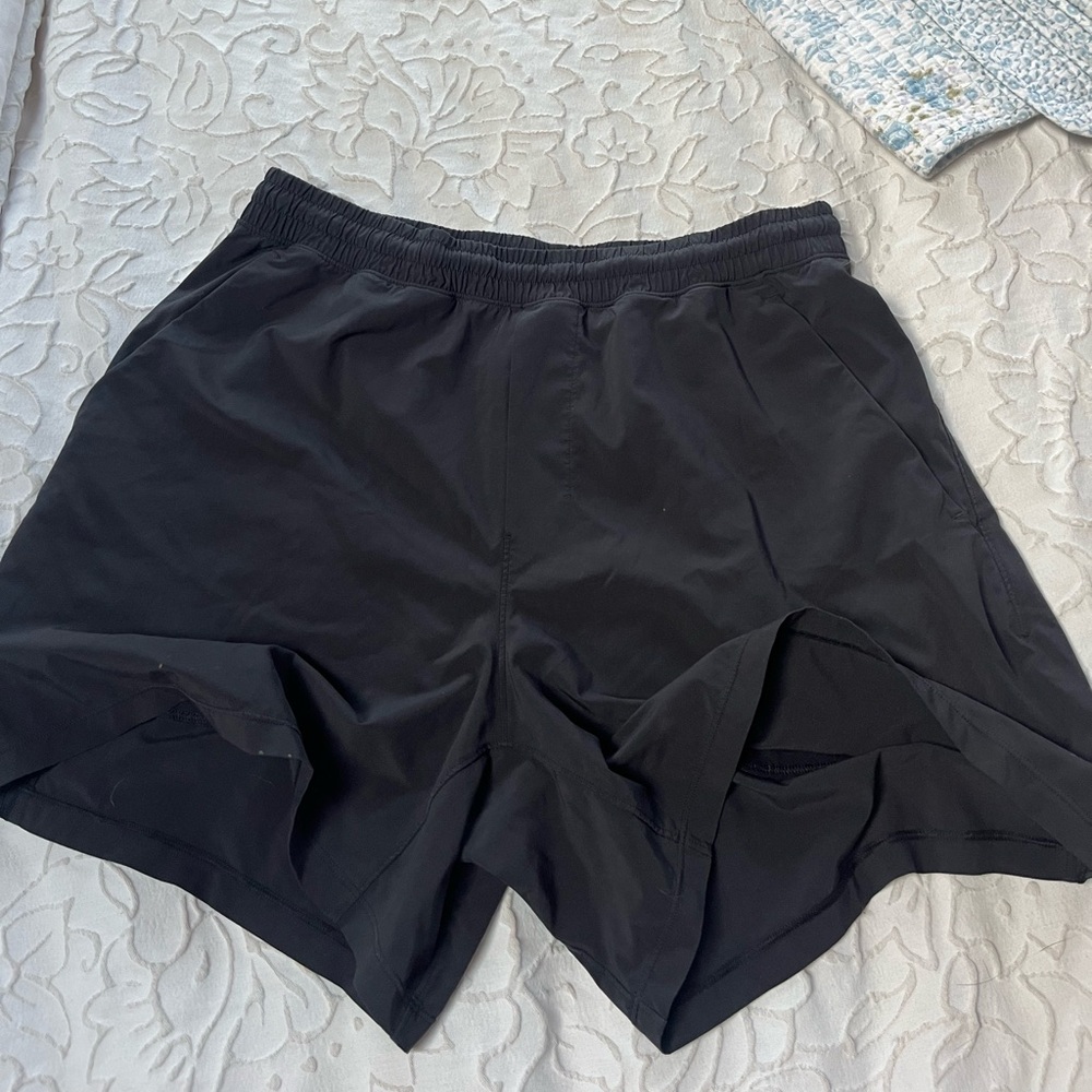 Men’s lululemon shorts